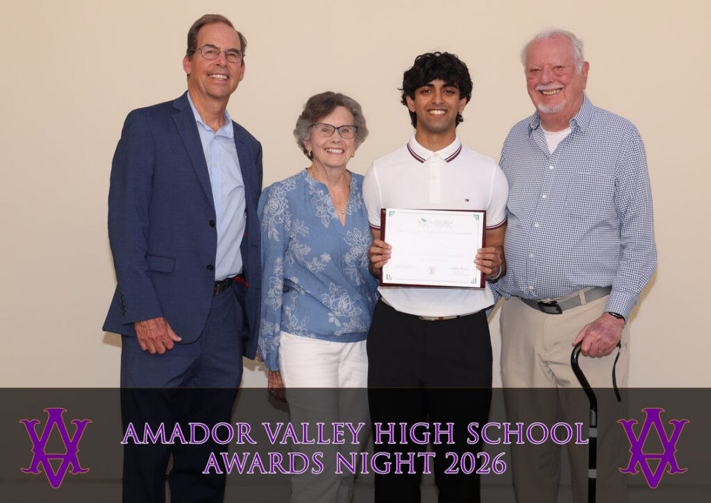 3VCF Board Member Steve McCoy-Thompson (left) with Rosie Yandell, scholarship winner Aarush Tahiliani, and David Yandell.